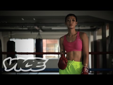 DO THE MUSCLE　総合格闘技ノススメ ー 第2話　打撃　高野人母美登場！