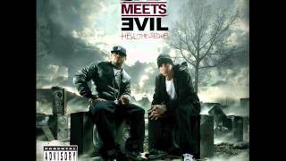 A Kiss - Bad Meets Evil - FULL SONG 2011