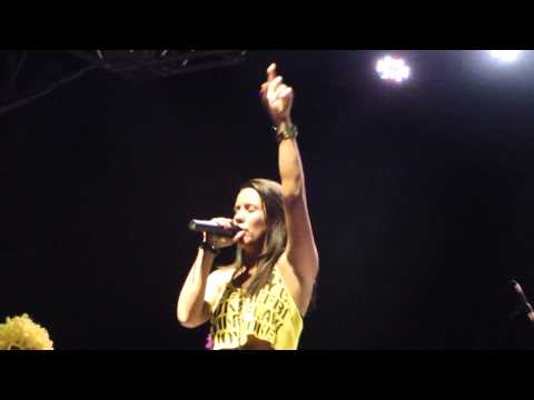 Mariana Muller - Flor