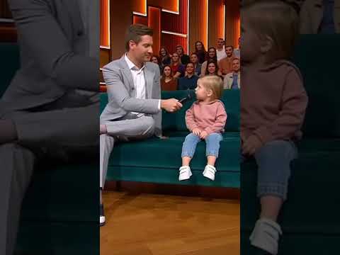 Vai de tata 😂😂 #fyp #goviral #tvshow #copil #shorts