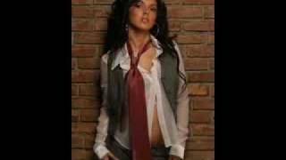 Cartel de Santa nueva rola MERY DEE con KALIMBA