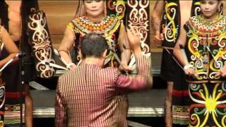 Download lagu Budapest 2011 - Gema Taman Khatulistiwa Choir - Leleng .mp4 mp3
