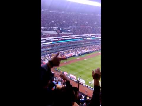 "La ReBeL semifinal 2015 azteca" Barra: La Rebel &bull; Club: Pumas