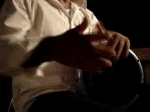 samir shukry performing in the dead seeהופעה של סמיר שוקרי ב