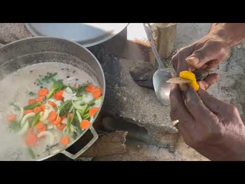 JAMAICAN 🇯🇲SALT FISH RUNDOWN | OUTDOOR COOKING IN JAMAICA |  STREET FOOD | HOW TO MAKE RUNDOWN