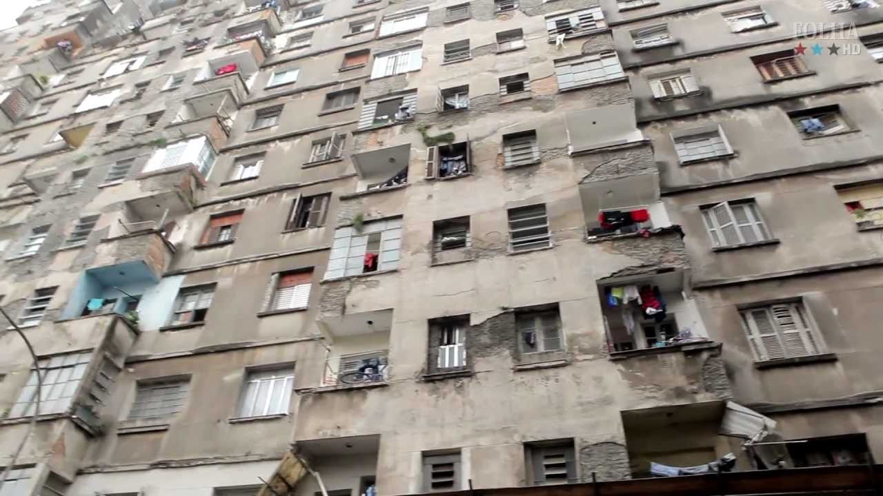 Prédio na cracolândia vive ruína e vira palco de crimes