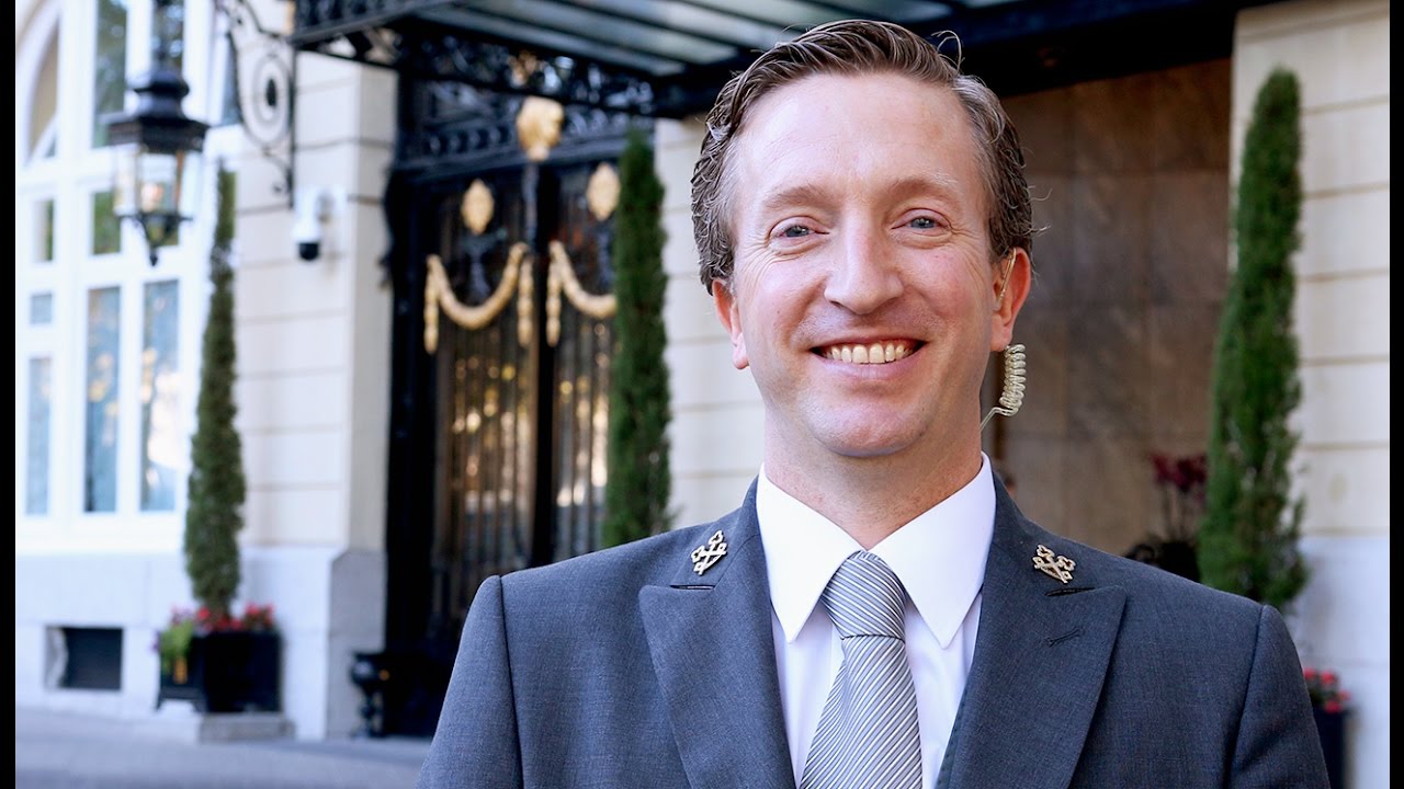 How Hotel Ritz Madrid’s Chief Concierge Runs His Legendary Desk