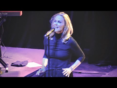 Belinda Carlisle, Heaven Is A Place On Earth (live), San Francisco, August 20, 2023 (4K)