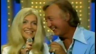 Jack Greene and Jeannie Seely on &quot;Pop Goes the Country&quot;