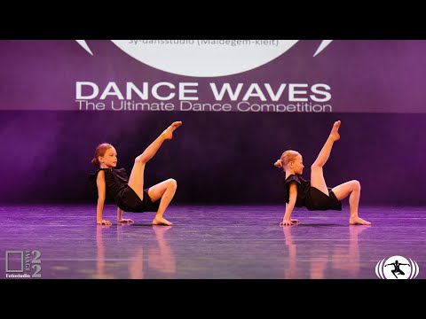 22-23 Qualifier 15 BE - Juliette & Lore (Sy dansstudio) // Cosmic Love Florence + The Machine