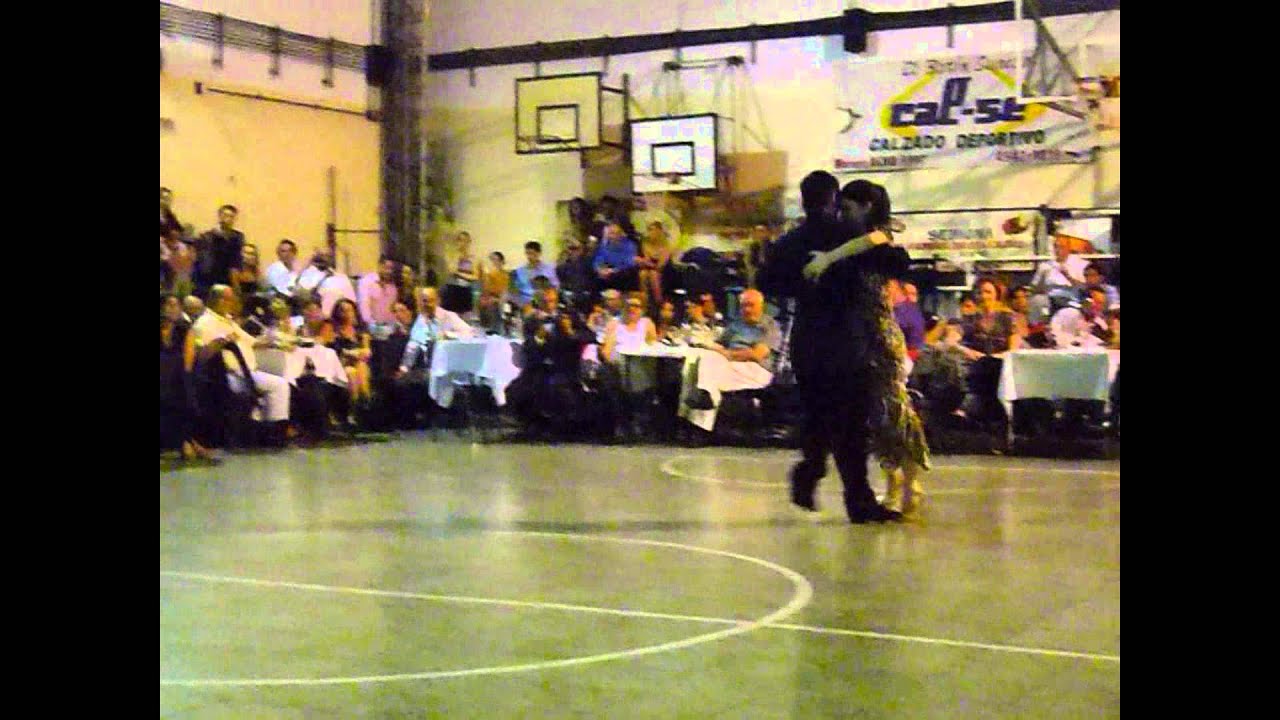 Javier Rodriguez y Malena Rodriguez en milonga " Malena "