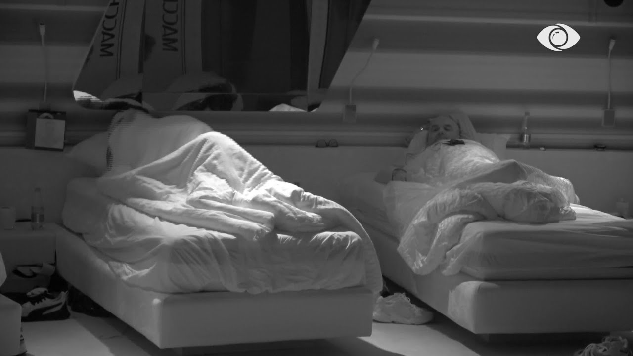 Zhurma në dhomën e gjumit/ Banorët këndojnë njëzëri, ndërhyn Artani