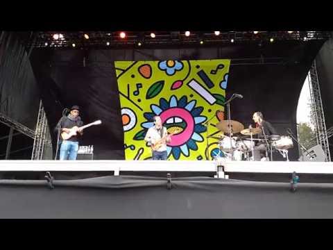 Lionel Loueke - How Deep Is Your Love @ Pori Jazz 2016