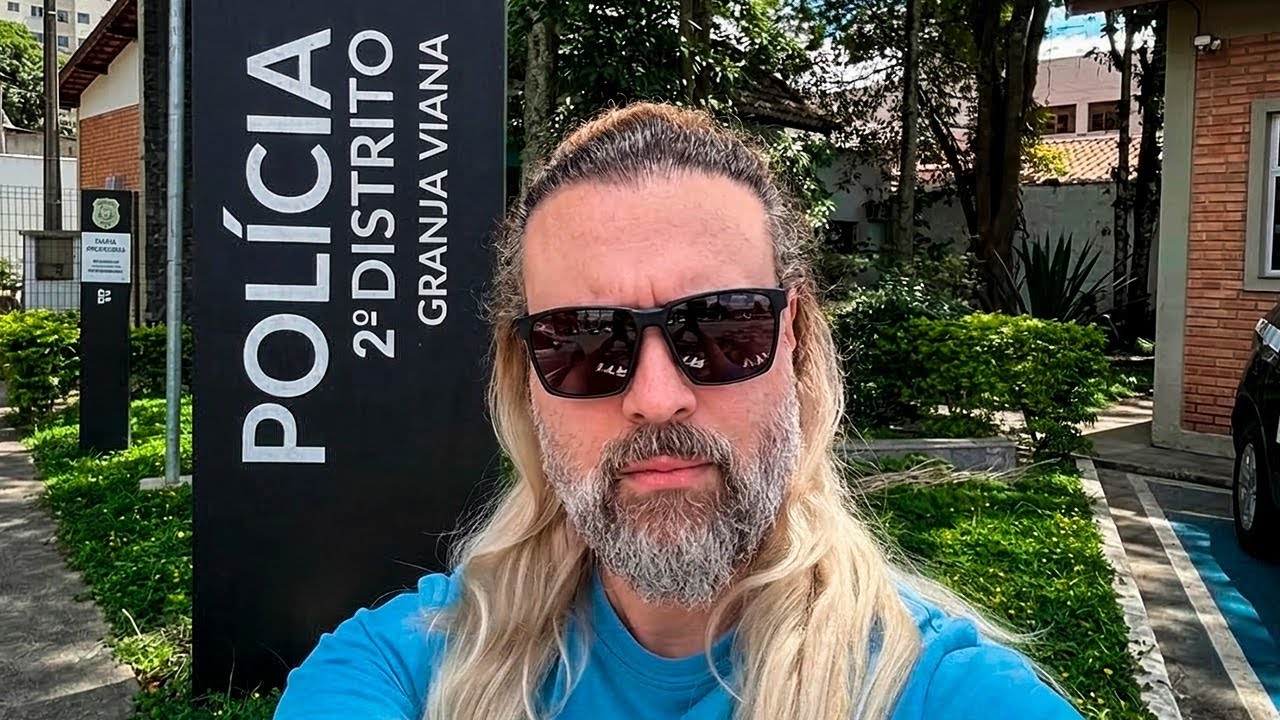 NA DELEGACIA