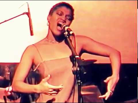 Female Jazz Singer Marshell Jones Performing At Groove Addiction