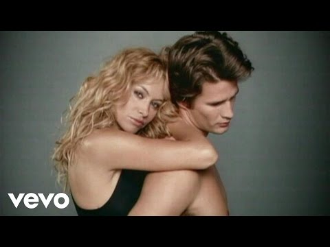 Paulina Rubio - Causa Y Efecto (Video Oficial)