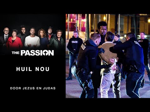 9. Huil Nou - Tommie Christiaan en Jeangu Macrooy (The Passion 2018 - Amsterdam, De Bijlmer)