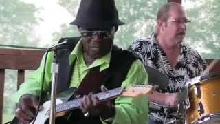 Hosea Hargrove and The RoadRunners "I'm In Love With You Baby" at Good Luck Grill