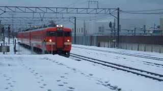 preview picture of video '函館本線711系 滝川駅到着 JR-Hokkaido 711 series EMU'