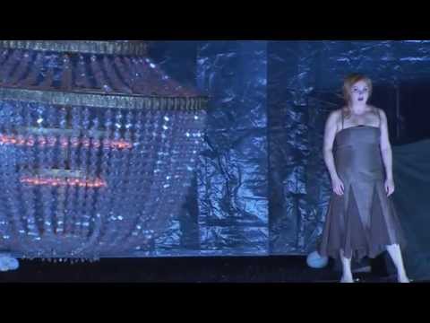 Anna Netrebko sings "La luce langue" from Verdi's MACBETH