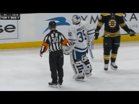 Petr Mrazek Leaves Game After Injury