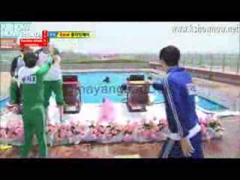 [Cut] Running Man ep 147 playing wet towel really funny