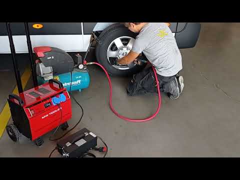 Product video thumbnail