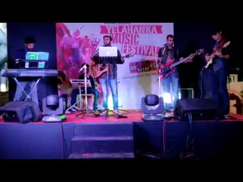 Einstein Bollywood Hits by The Einstein Experience 