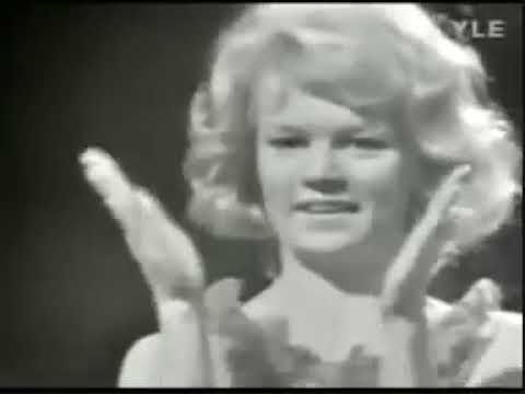 Minne Tuuli Kuljettaa ~ KATRI  HELENA (Live -1965)  🎵🎼🎵