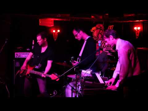 Lo Fat Orchestra - Going With The Punks - 2011 live in der Bella von Täne Show.mp4