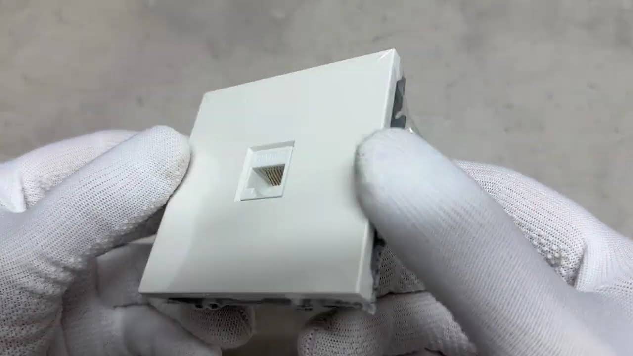 Розетка комп’ютерна, механізм білий Soft ER151PC-W ARDERO (без рамки) 80722