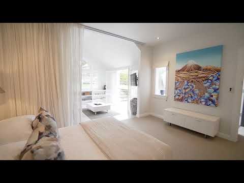 SOLD - 32 Codrington Crescent, Mission Bay - Karin Cooper