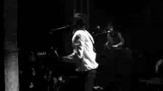 Finding Out True Love is Blind (Live Paris 2006) - Louis XIV