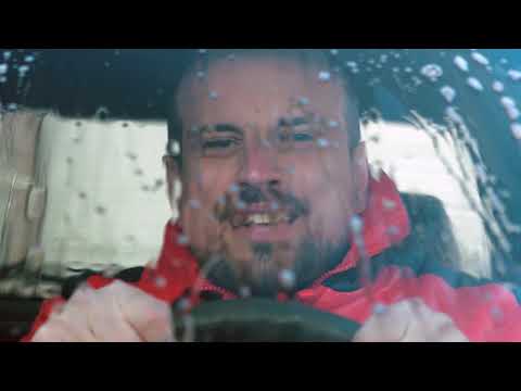 Autogram: Vojko V: "Glazba mi je ozbiljna igra"