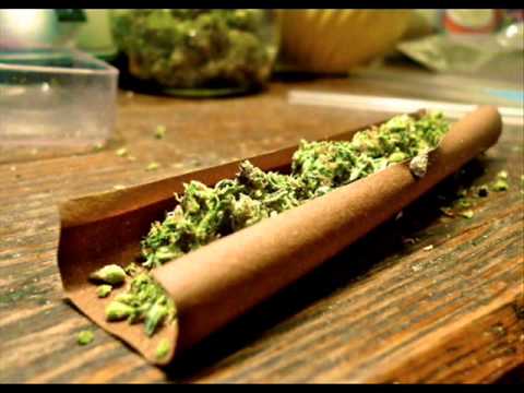 Ezkematiko ft Blast - Hechando humo