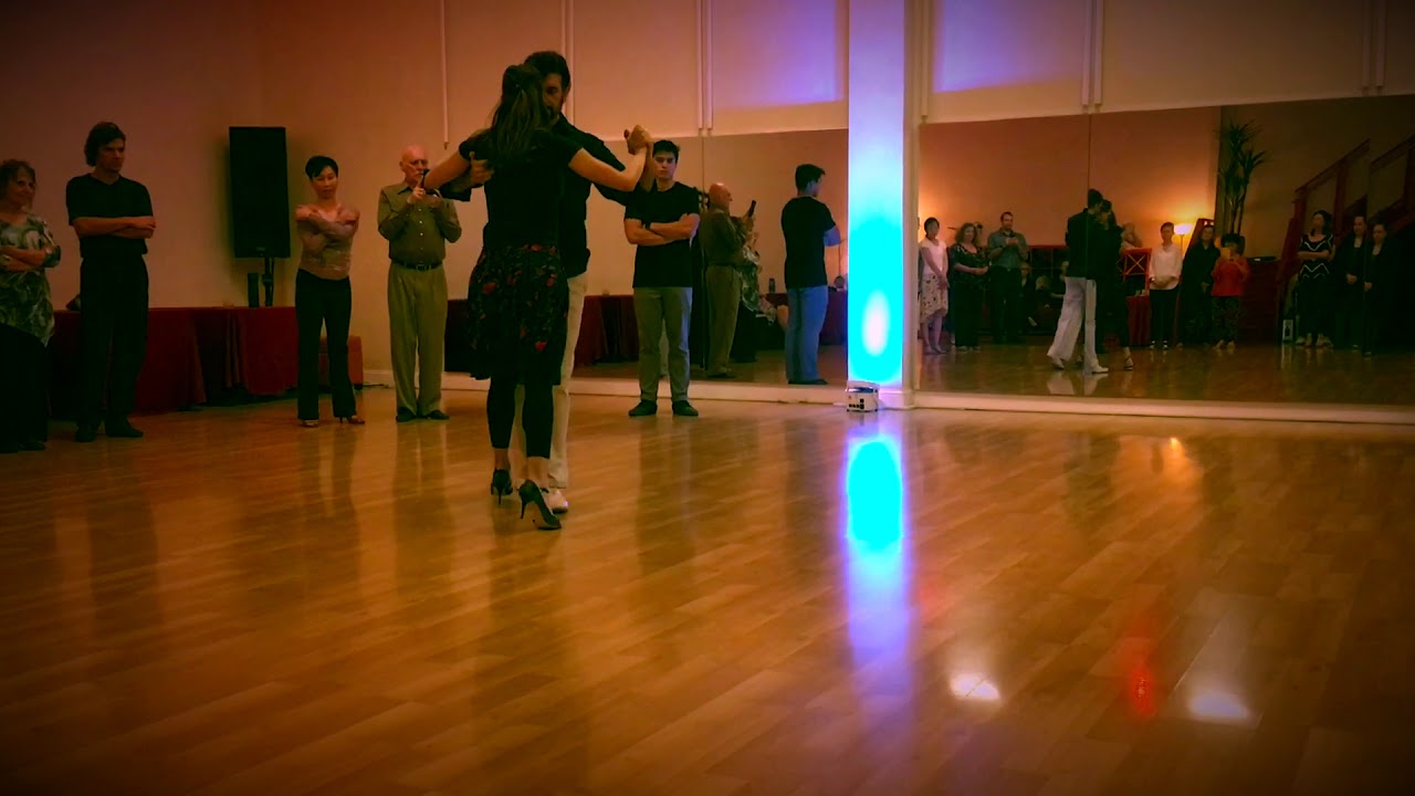 Vals Class by Gustavo & Jesica Hornos