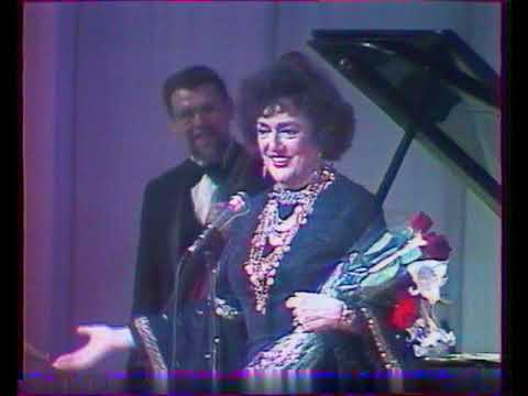 На концерте Аллы Баяновой (ЦТ, ~ 1989)