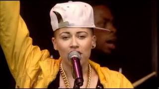Stooshe - Waterfalls (T in the Park 2012)