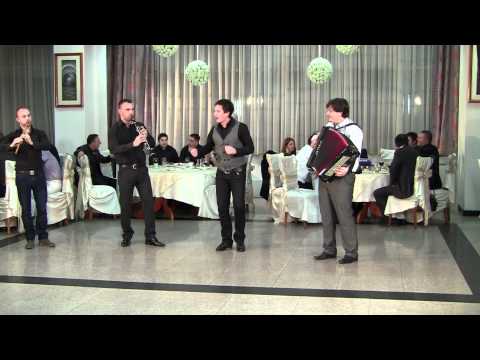 SPASE MATLIOSKI-DEVOJCE BELO CRVENO