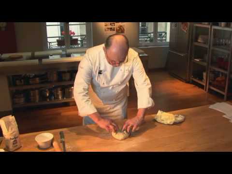 Pâte feuilletée par Pierre-Dominique Cécillon pour Larousse Cuisine