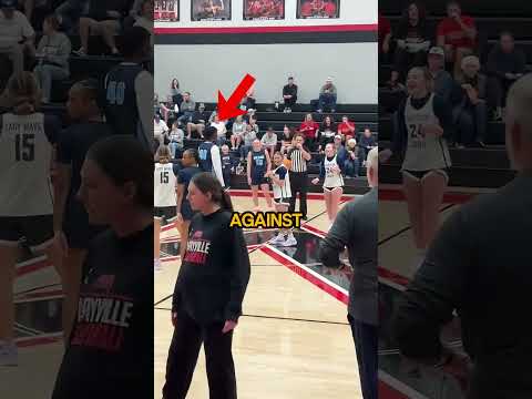 They Sent the Shortest Player for the Tip-Off 😳 #basketball #shorts