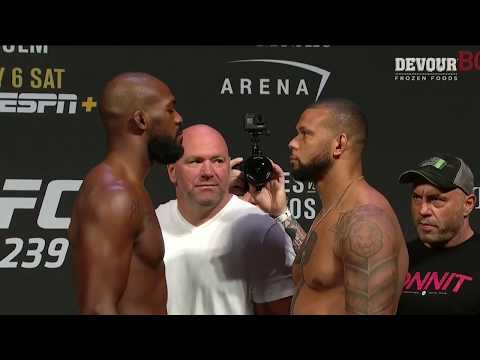 UFC 239: Weigh-in Faceoffs