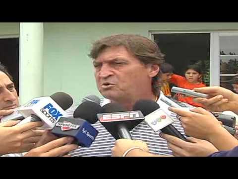 falcioni: "estamos de pie"