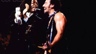 MANY RIVERS TO CROSS (Bruce Springsteen with Terence Trent D&#39;Arby)