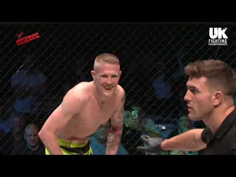 #UKFC5 - Amateur Lightweight Title - Martin Chester vs. Saqib Khan