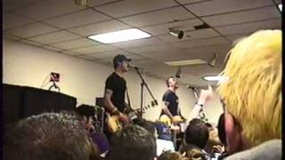 Alkaline Trio- Cringe
