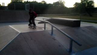preview picture of video 'Uriah Mitts board slide at Raymore skatepark 9yrs'