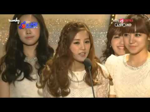 130213 APink Hot trend award