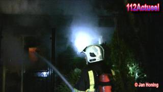 112actueel: Weesp - Brand in houten vakantiehuisje
