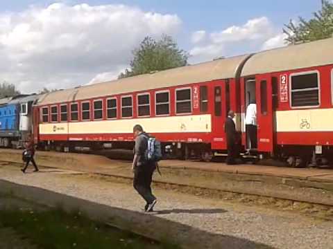 R1247 na nádraží v Jincích